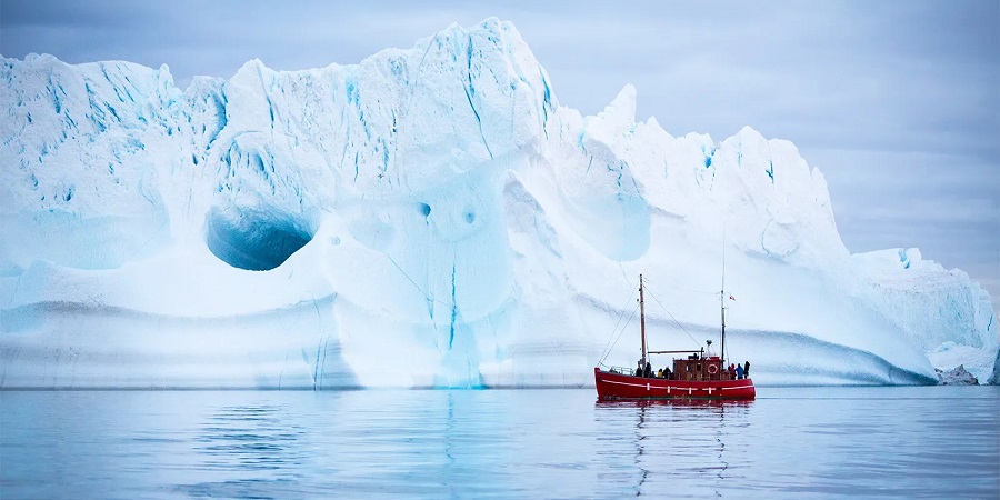 حرکت بزرگ ترین توده یخ شناور دنیا با مساحتی ۲ برابر شهر لندن به سوی خط استوا