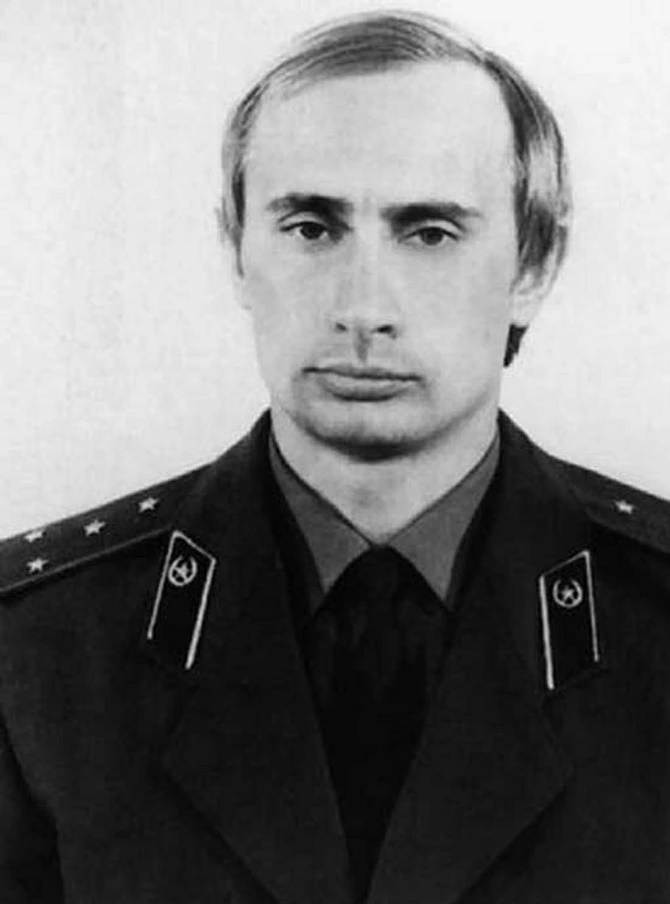 افشای نقش ولادیمیر پوتین به عنوان افسر KGB در سرکوب هنرمندان معترض دهه ۷۰ شوروی