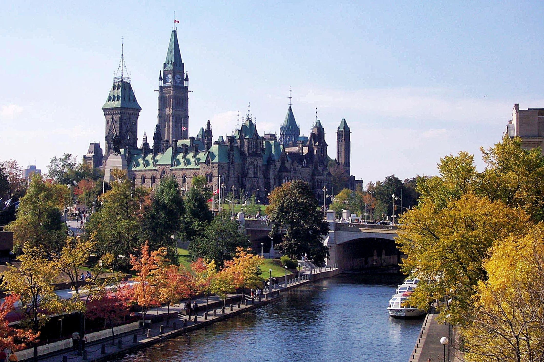 پایتخت کانادا کدام است؟