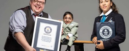 نام جوان بوکانی به عنوان کوتاه قامت ترین مرد جهان در رکوردهای گینس ثبت شد + ویدیو