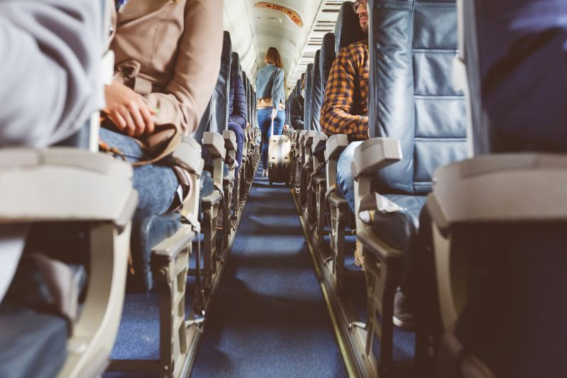 چرا مسافران از در عقب هواپیما سوار نمی‌شوند؟