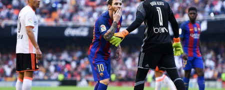 هدیه کریسمسی جالب لیونل مسی به ۱۶۰ دروازه‌بانی که ۶۴۴ گل به آن ها زده بود