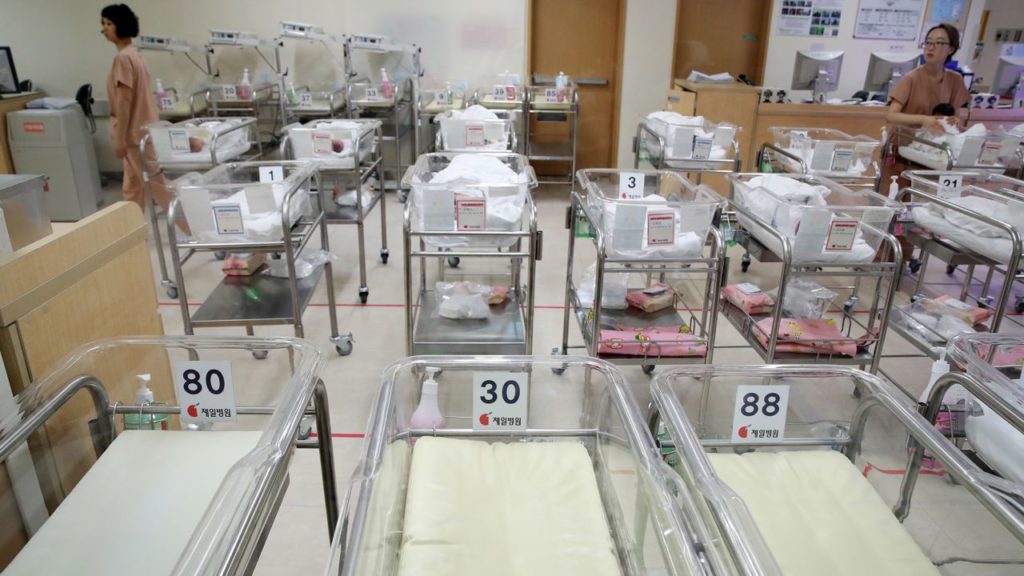 چرا کره جنوبی با وجود هزینه ۲۰۰ میلیارد دلاری پایین ترین نرخ زاد و ولد را در جهان دارد؟