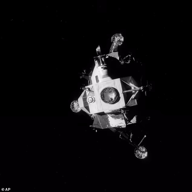 شکستن رکورد آپولو ۱۳ توسط فضاپیمای آرتمیس و رسیدن به دورترین نقطه در فضا