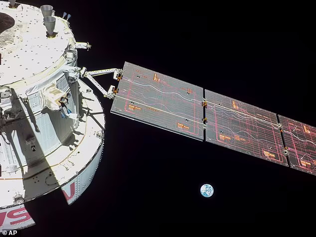 شکستن رکورد آپولو ۱۳ توسط فضاپیمای آرتمیس و رسیدن به دورترین نقطه در فضا