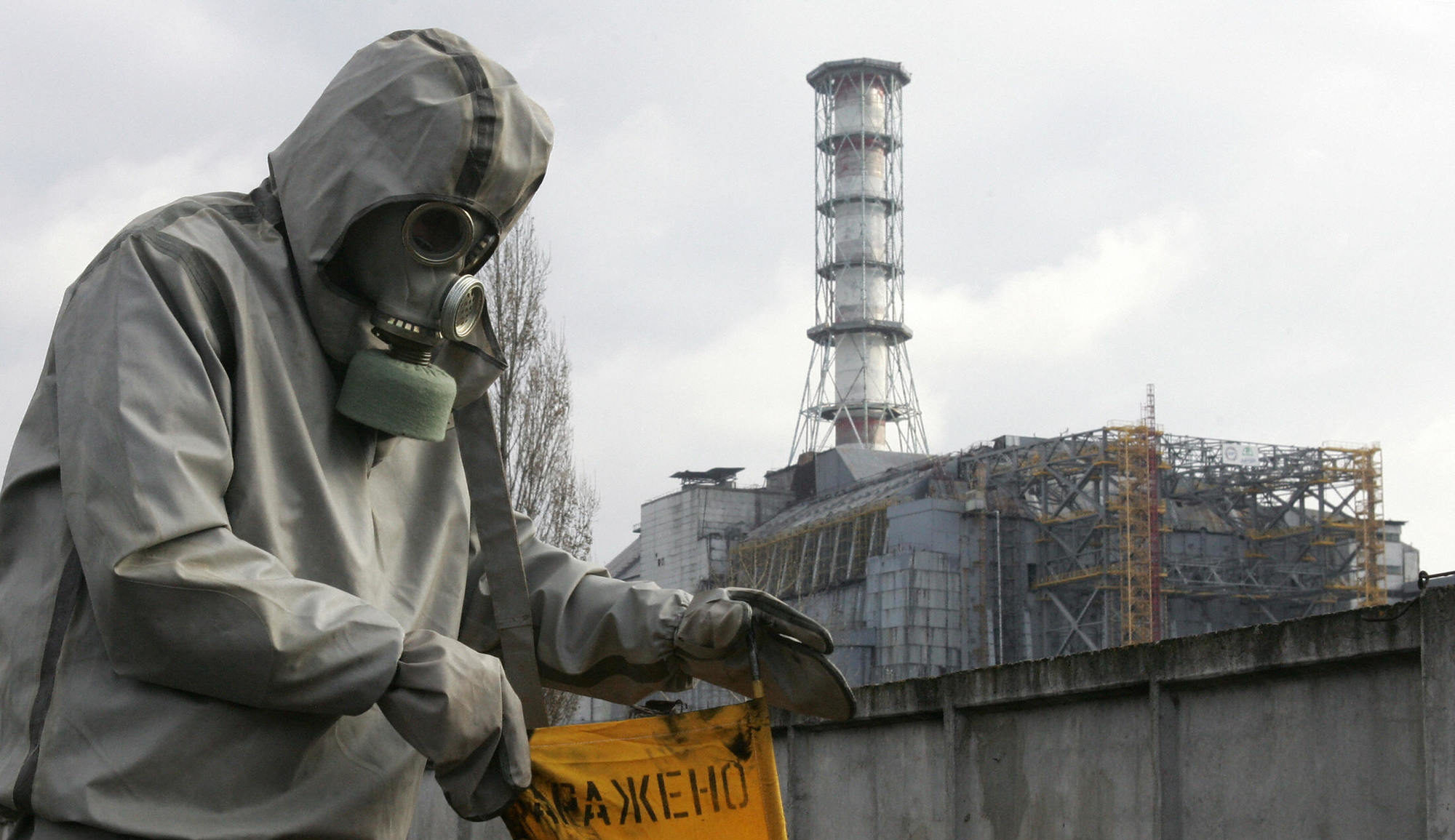 در ماجرای فاجعه هسته ای چرنوبیل چند رآکتور منفجر شد؟