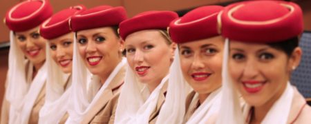 ۱۰ قانونی که مهمانداران هواپیما باید درمورد ظاهر خود رعایت کنند