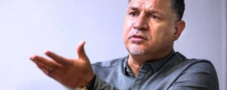 واکنش علی دایی به ممانعت از خروج همسر و دخترش از کشور و پیاده شدن در کیش