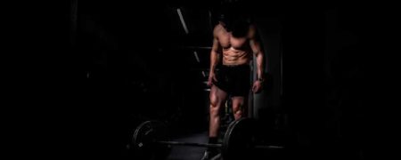 چگونه بدون حرکت اسکات پاهایی عضلانی و قوی داشته باشیم؟ + ویدیو