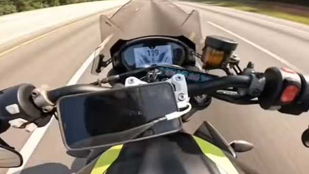 ویدیو تعقیب و گریز موتورسواری که باعث دستگیری او شد