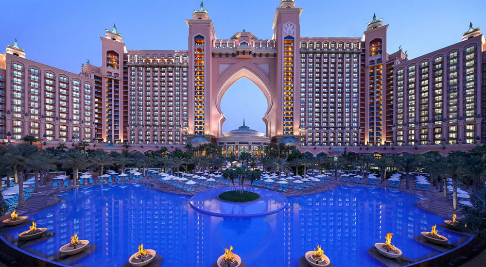 تجربه اقامت در بلند ترین آسمان خراش‌ها با رزرو هتل دبی
