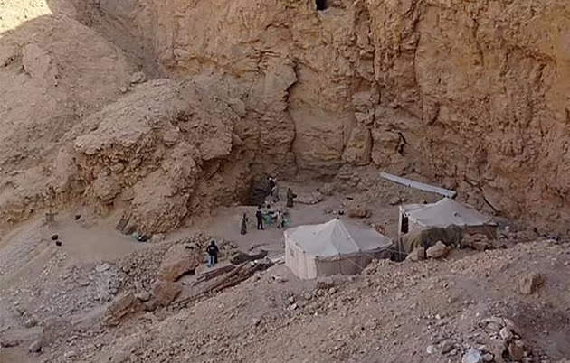 کشف مقبره باستانی که ممکن است آرامگاه ملکه ای از دودمان هجدهم باشد