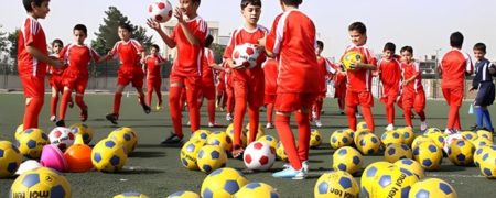 مربی مدرسه فوتبال مشهد اتهام تعرض به بازیکنان نونهال را توطئه خارجی دانست!