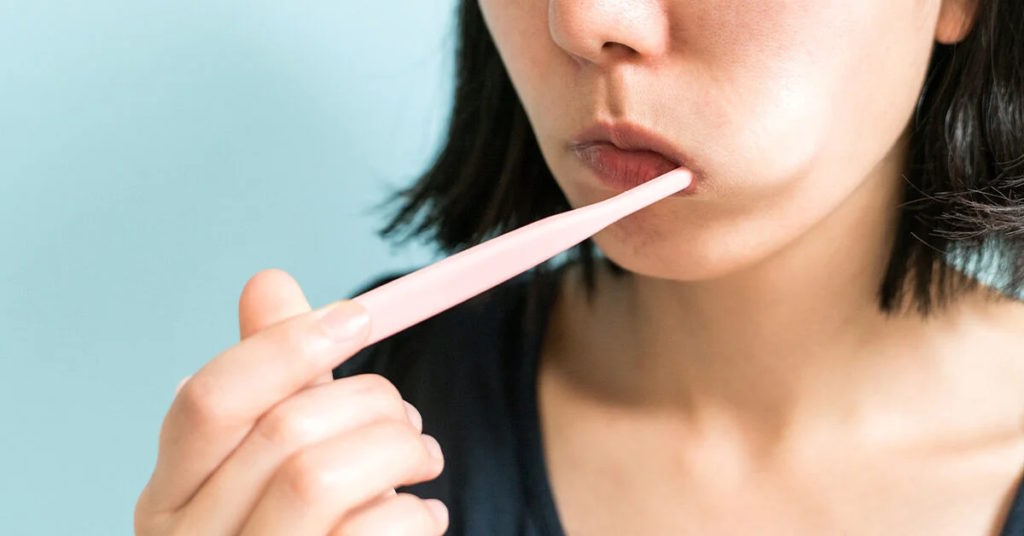 آزمایش ساده‌ای که به شما می‌گوید آیا دهانتان بدبو است یا خیر