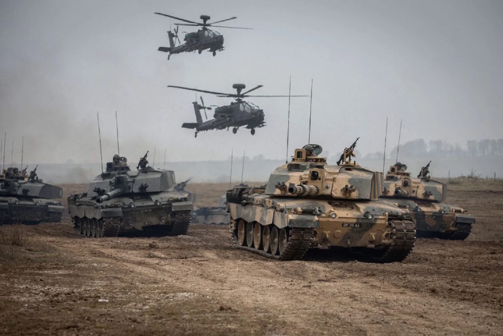 بریتانیا دستور ارسال هلیکوپترهای آپاچی و تانک های چلنجر ۲ به اوکراین را صادر کرد