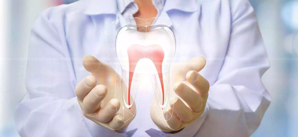 عصب کشی دندان چگونه انجام می‌شود؟ آیا درد بعد از عصب کشی طبیعی است؟