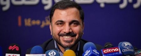 طرح جنجالی اختصاص سیم کارت بدون فیلتر به گردشگران خارجی و واکنش ها به آن