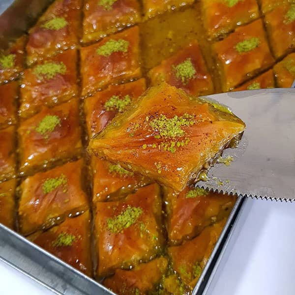 طرز تهیه ۱۰ شیرینی خوشمزه برای عید نوروز + ویدیو