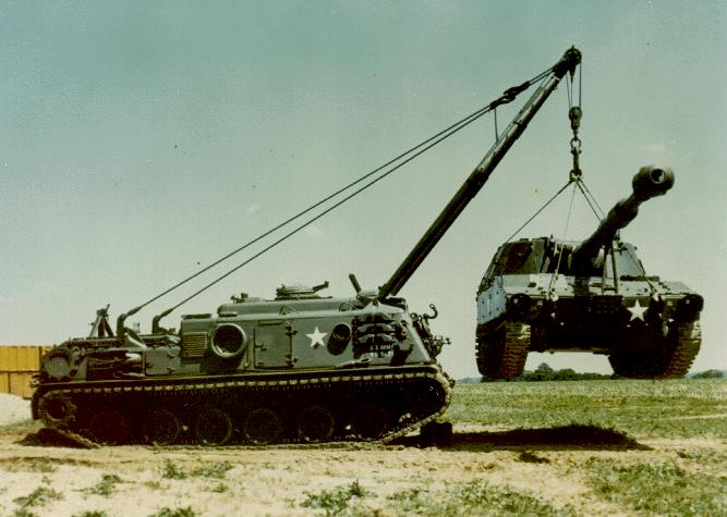 M88A2 Hercules بدک کش زرهی آمریکا که تانک 80 تنی را یدک می کشد