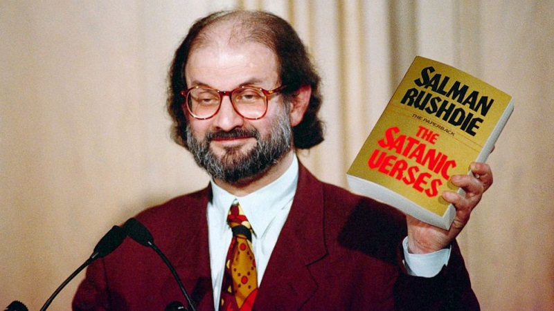 پاداش ضارب سلمان رشدی