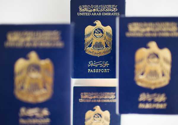 امارات متحده عربی معتبر‌ترین گذرنامه جهان را دارد