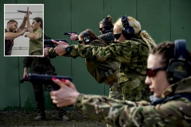 تصاویر بادیگاردهای زن در حال آموزش در دانشگاه نیروهای ویژه روسیه در چچن