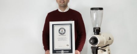 ثبت یک رکورد جهانی متفاوت توسط جوان ایرانی