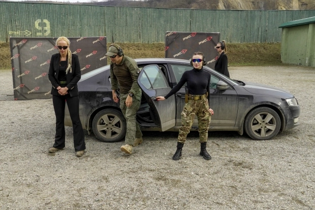 بادیگاردهای زن روس در حال آموزش در دانشگاه نیروهای ویژه چچن