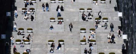 کره جنوبی ماهانه ۵۰۰ دلار به جوانان گوشه گیر می پردازد تا دوباره وارد جامعه شوند