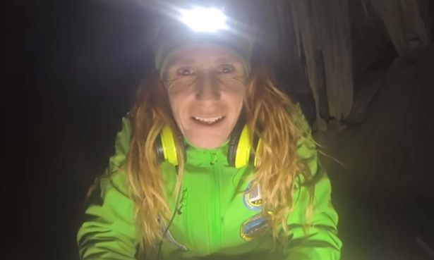 زن ورزشکار اسپانیایی 500 روز را در غاری 70 متری به تنهای زندگی کرد 
