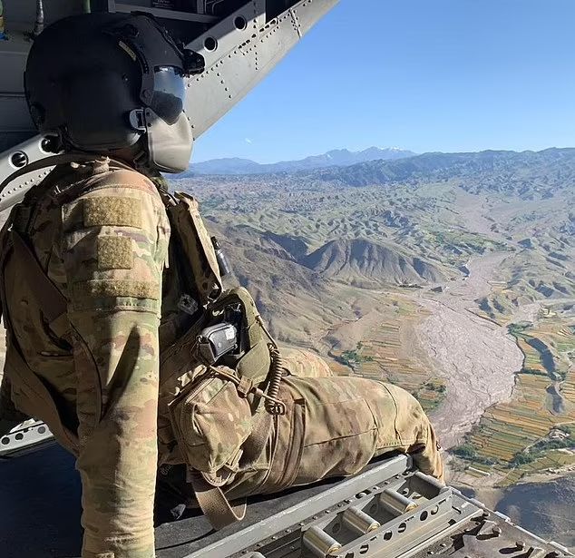 ماجرای پرت شدن سرباز آمریکایی از رمپ هلیکوپتر نظامی چیست؟