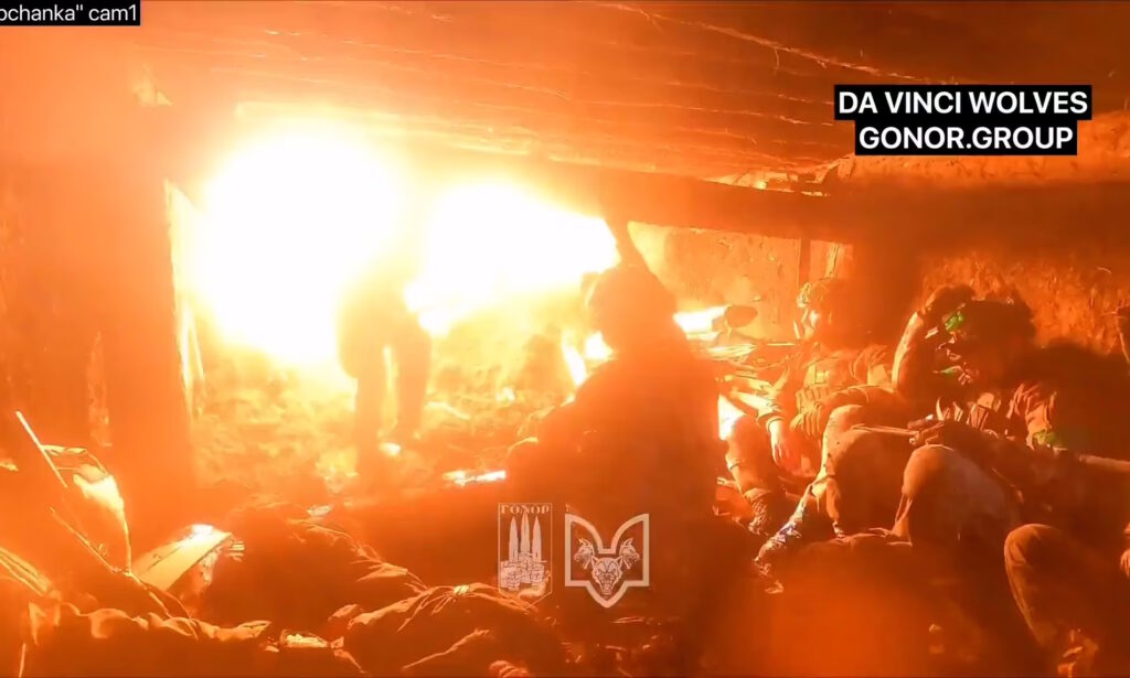 گوشه هایی از نبرد در باخموت؛ تلاش نیروهای روسی برای حمله به سنگر اوکراینی ها + ویدیو