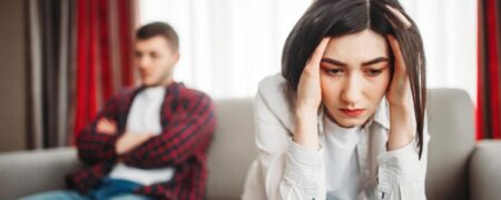 ۱۲ نشانه شریک عاطفی سمی که نباید به آن ها بی اعتنا باشید