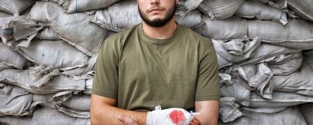 نمایی از نبرد تن به تن نیروهای اوکراینی و روسی در خندق های باخموت + ویدیو