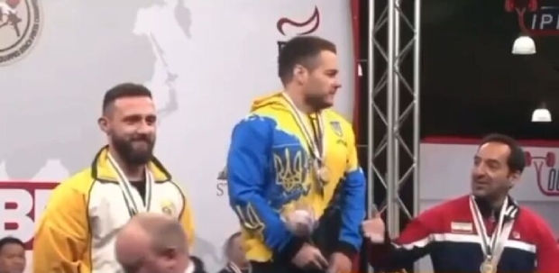 دست ندادن ورزشکار اوکراینی