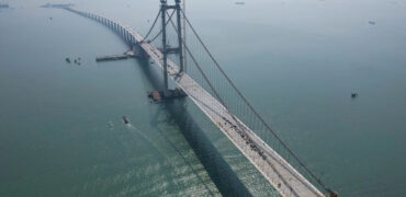 پل ۲۴ کیلومتری و ۶.۷ میلیارد دلاری نمادی از جاه طلبی های چین
