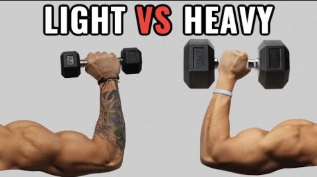 وزنه های سبک برای عضله سازی بهتر هستند یا وزنه های سنگین؟