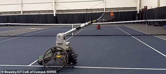 ساخت ربات تنیس باز که به زودی رقیب انسان می‌شود + ویدئو