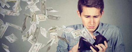 با این اشتباهات تا پایان عمر فقیر خواهید ماند