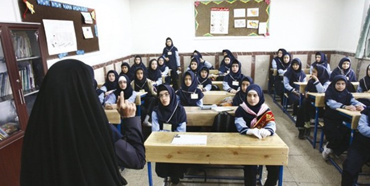 یادگیری زبان عربی در مدارس اجباری و انگلیسی اختیاری شد