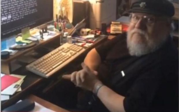 جرج آر.آر. مارتین کتاب های خود را با سیستم DOS می نویسد
