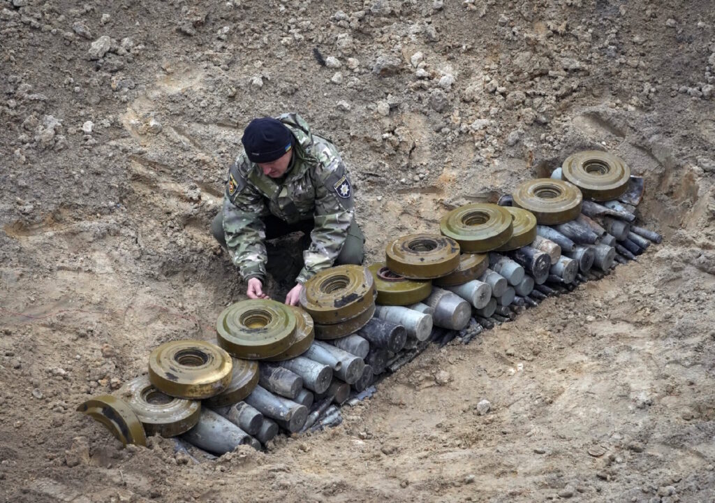 مین های ضدنفر و تله های انفجاری بلای جان اوکراین