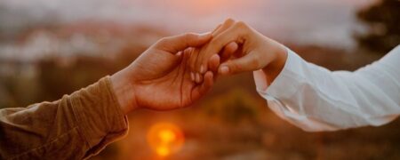 این نشانه ها می گوید شریک عاطفی تان به شما وفادار است