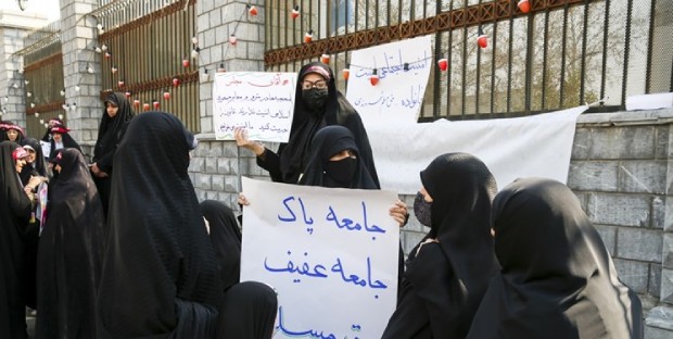 آمار کیهان: بی حجاب‌ها فقط 6 درصد جامعه را تشکیل می دهند