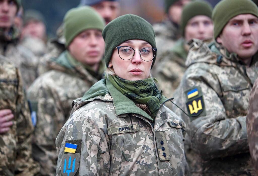 رونمایی از یونیفرم مخصوص سربازان زن اوکراینی برای اولین بار