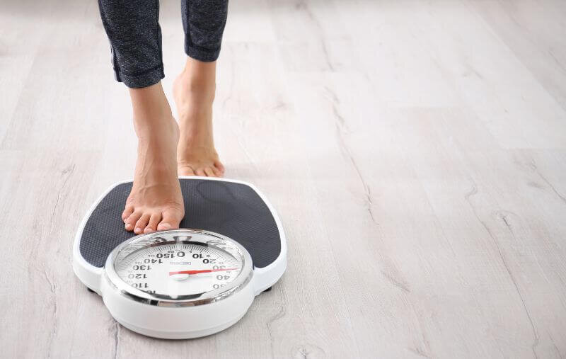 آیا سن و جنسیت بر میزان کاهش وزن با رژیم غذایی تاثیر می‌گذارد؟
