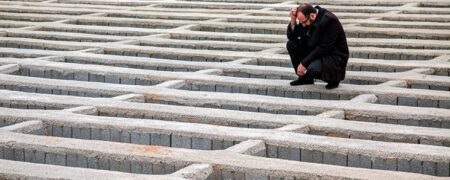 کاسبی شهرداری از مُرده ها؛ گزارشی از شکاف طبقاتی پس از مرگ و قیمت نجومی قبرها