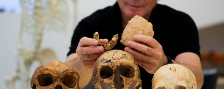 ۹۰۰,۰۰۰ سال پیش جمعیت انسان به ۱,۳۰۰ نفر رسیده و نسل بشر در آستانه انقراض بود!