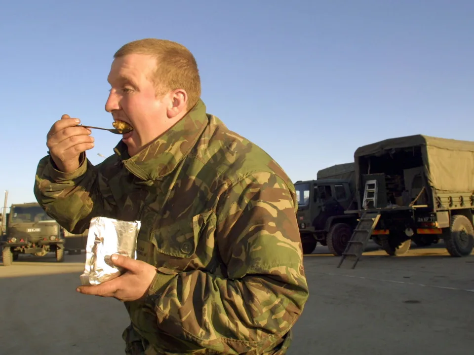 کشورهای مختلف به سربازان چه غذایی می‌دهند؟