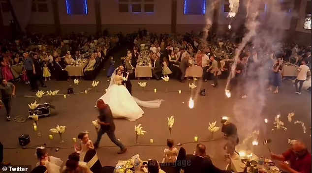 لحظه شروع آتش سوزی مرگبار در عروسی در عراق با 114 کشته + ویدیو
